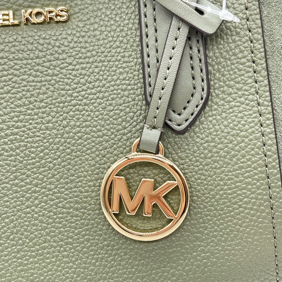 Michael Kors Portia Small Bucket Tote Bag - Picture 3 of 13